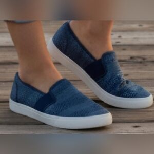 Vintage Ralph Lauren Jinny Shoe  Size 8 Blue w/Gold Emblem On Back